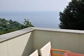 νύμφες Διαμέρισμα *